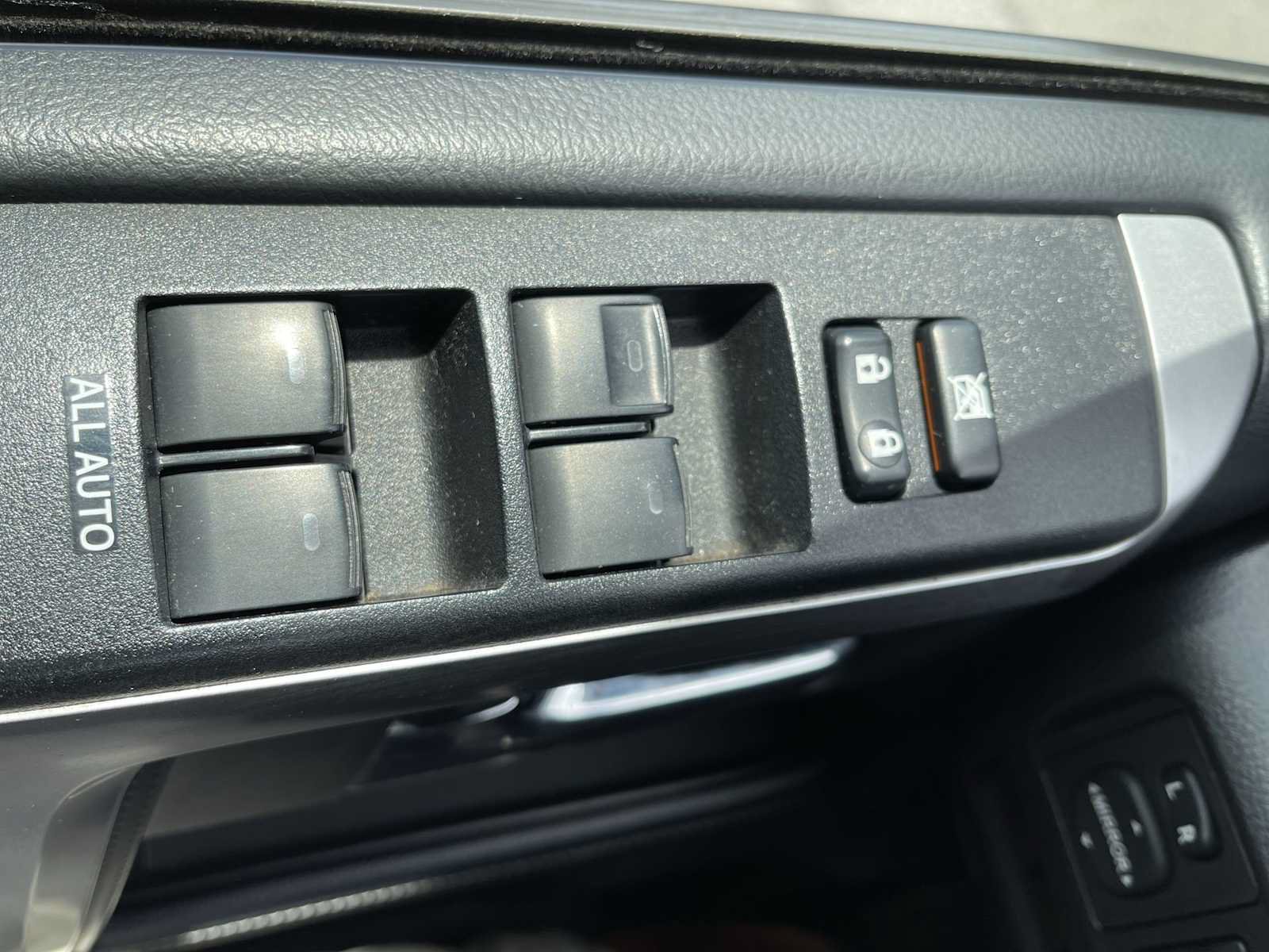 Used 2022 Toyota 4Runner SR5 Premium RWD image 15
