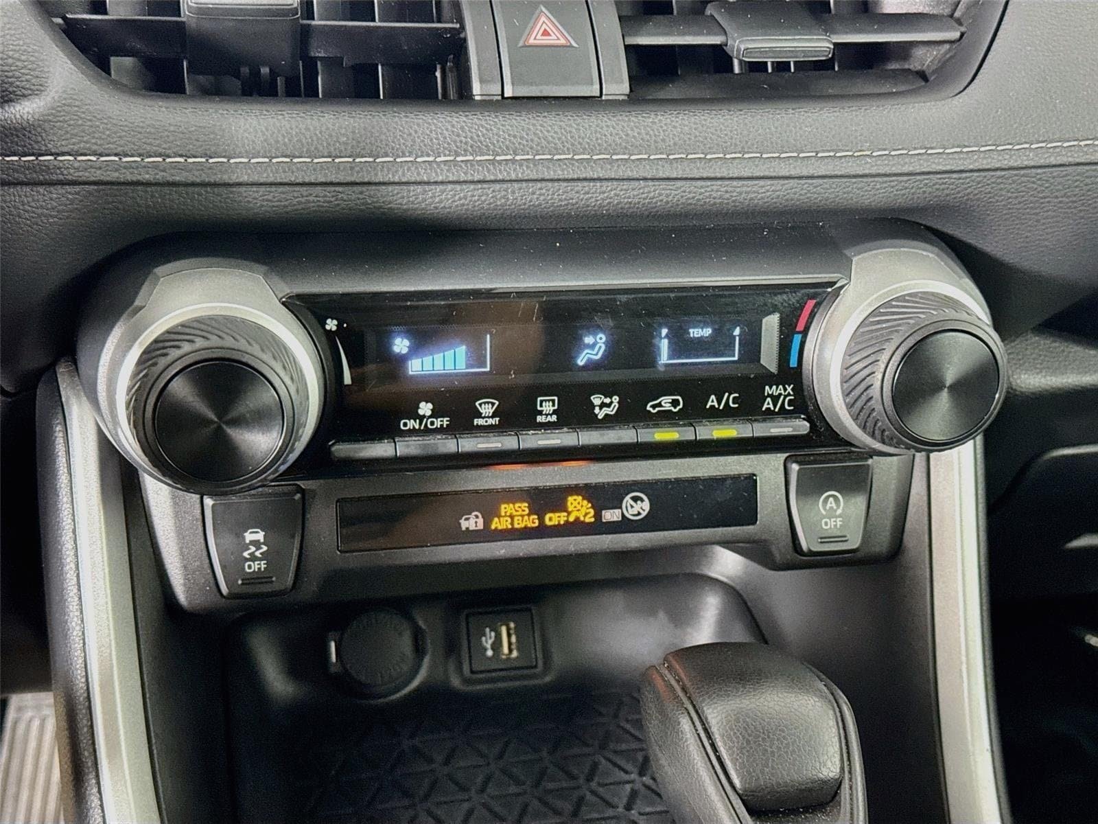 Used 2024 Toyota RAV4 LE FWD image 16