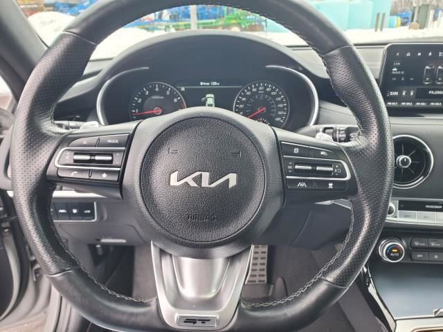 Used 2023 Kia Stinger GT2 image 22