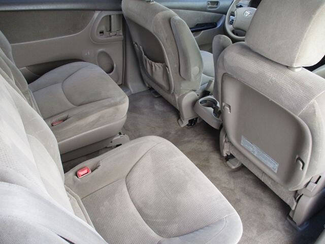 Used 2005 Toyota Sienna LE FWD image 15
