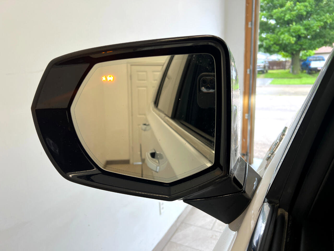 Used 2024 Chevrolet Tahoe High Country image 55