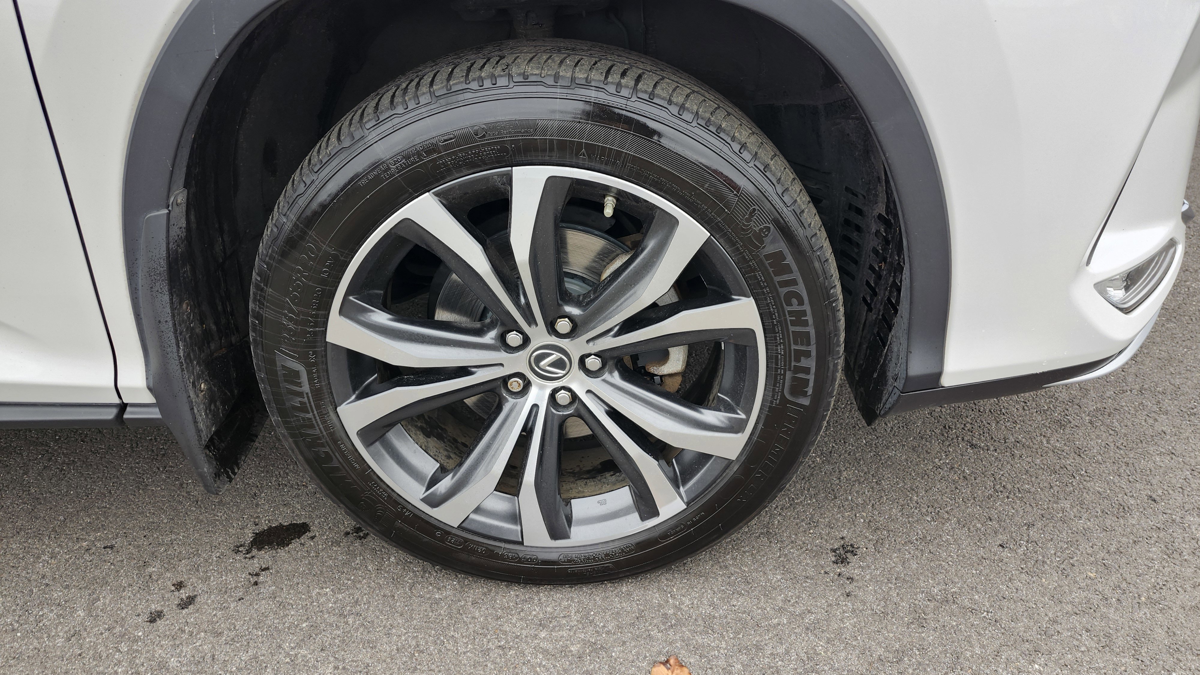 Used 2022 Lexus RX 450hL AWD w/ Premium Package image 15