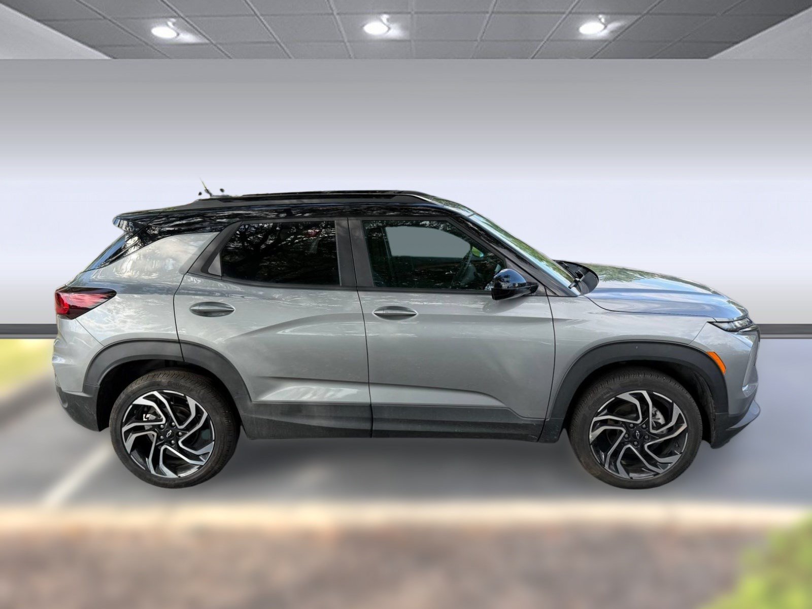 Used 2025 Chevrolet TrailBlazer RS w/ Convenience Package AWD/4WD image 5
