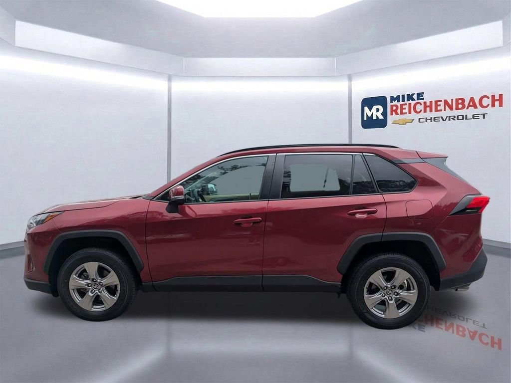 Used 2023 Toyota RAV4 XLE w/ Convenience Package FWD image 7