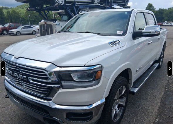 Used 2021 RAM 1500 Laramie w/ Trailer Tow Group AWD/4WD image 1