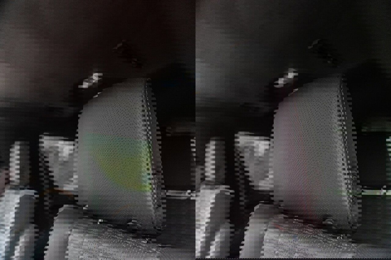 Used 2023 Cadillac Escalade Premium Luxury Platinum image 28