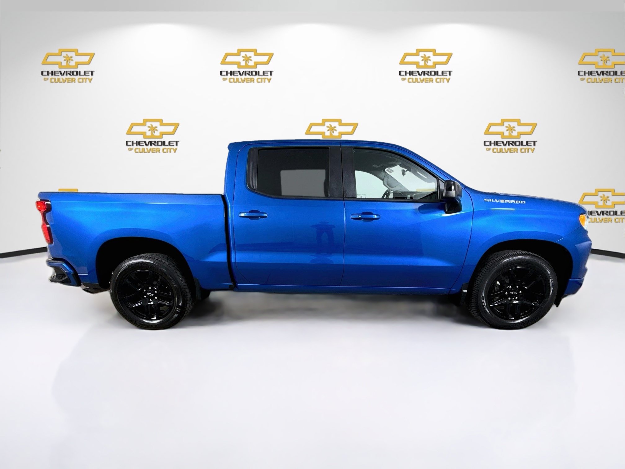 Used 2022 Chevrolet Silverado 1500 RST w/ Protection Package RWD image 9
