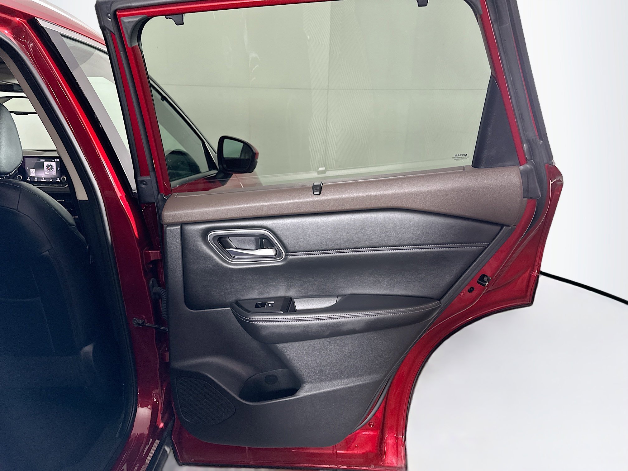 Used 2021 Nissan Rogue SL image 31