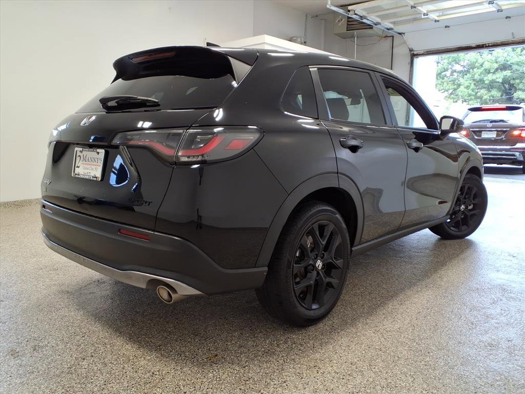 Used 2024 Honda HR-V Sport image 4