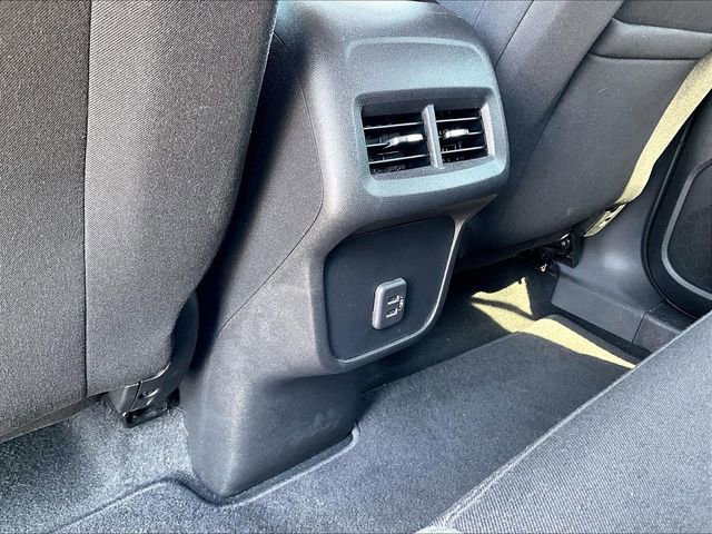 Used 2023 Chevrolet Equinox LT AWD/4WD image 28