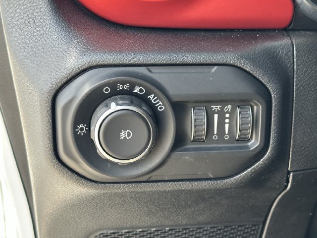 Used 2021 Jeep Wrangler Rubicon AWD/4WD image 24