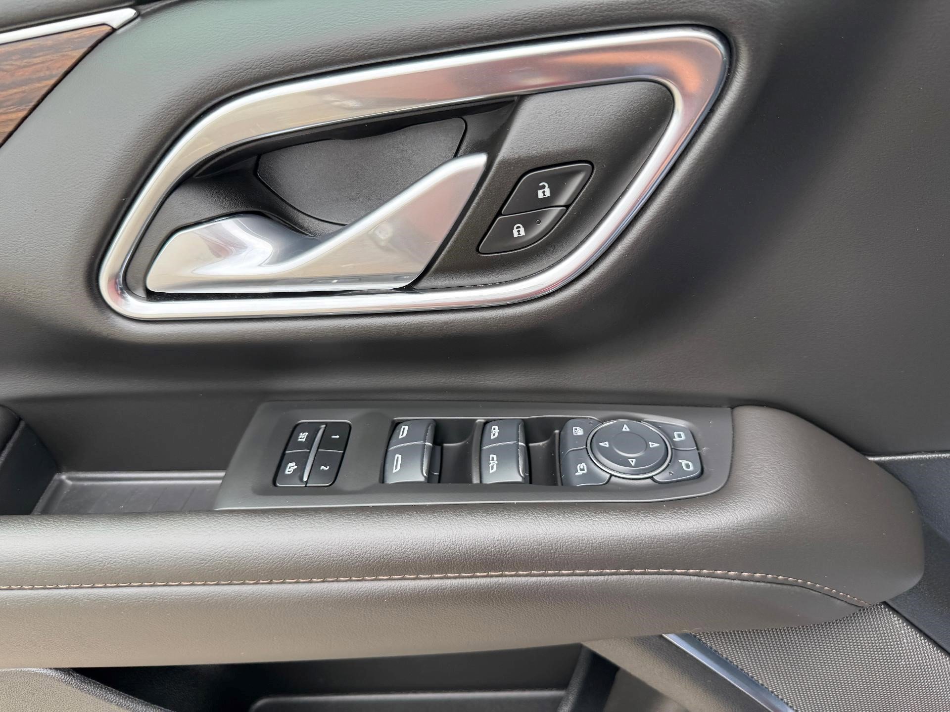 Certified 2024 Chevrolet Tahoe High Country w/ Premium Package image 29