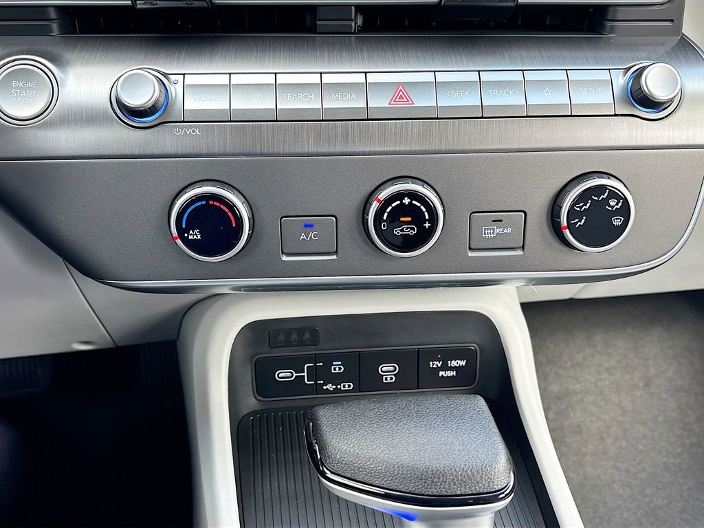 New 2026 Hyundai Kona SE image 15