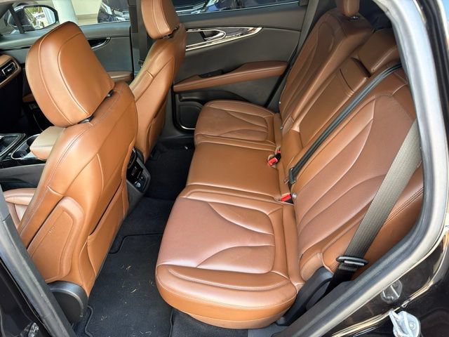 Used 2023 Lincoln Nautilus Reserve FWD image 9