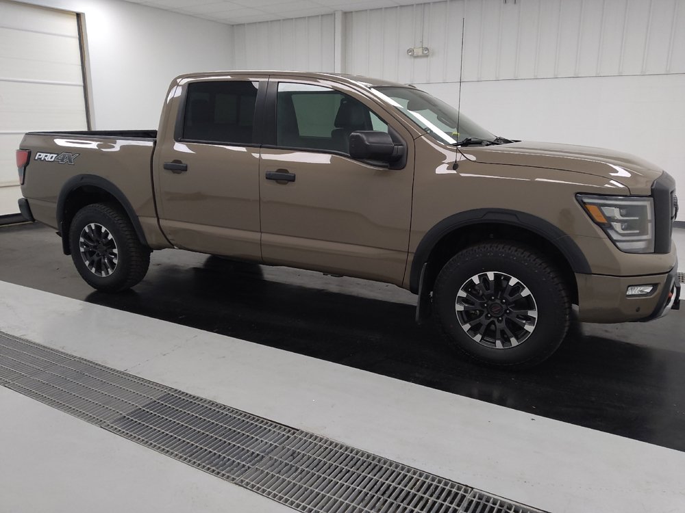 Used 2021 Nissan Titan PRO-4X w/ Pro-4x Utility Package AWD/4WD image 11