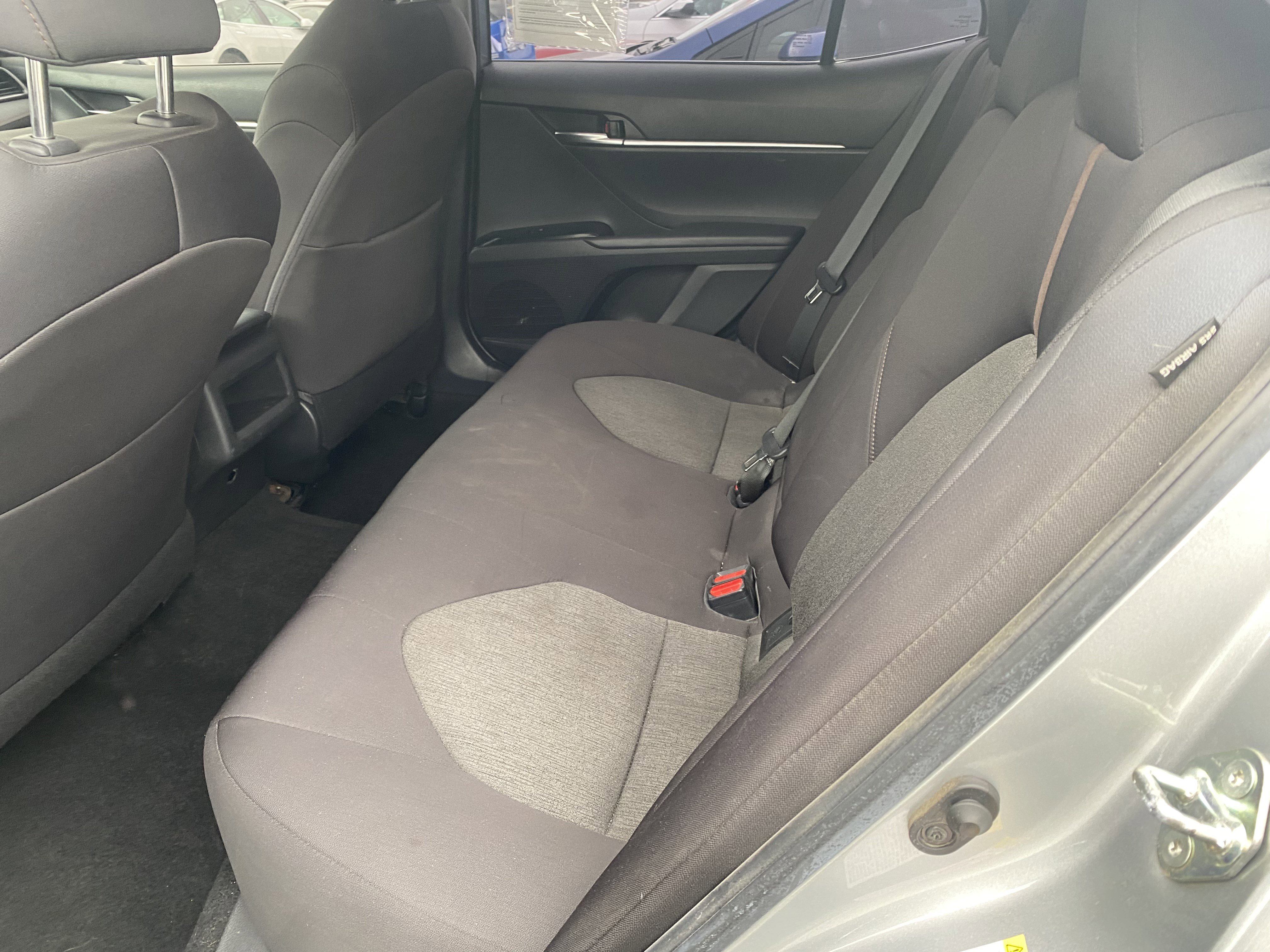 Used 2019 Toyota Camry LE w/ Carpet Mat Package FWD image 9