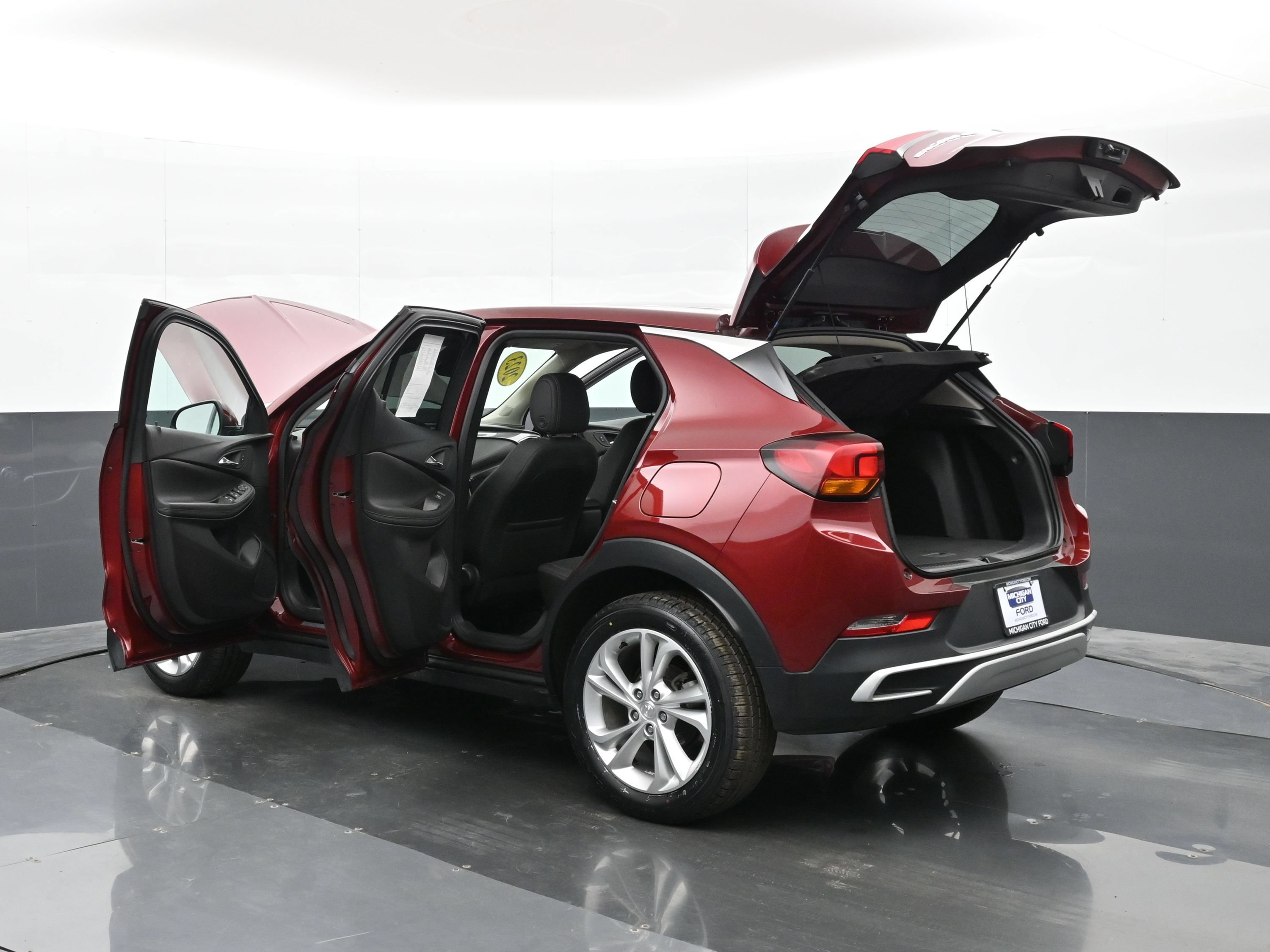 Used 2023 Buick Encore GX Preferred FWD image 32