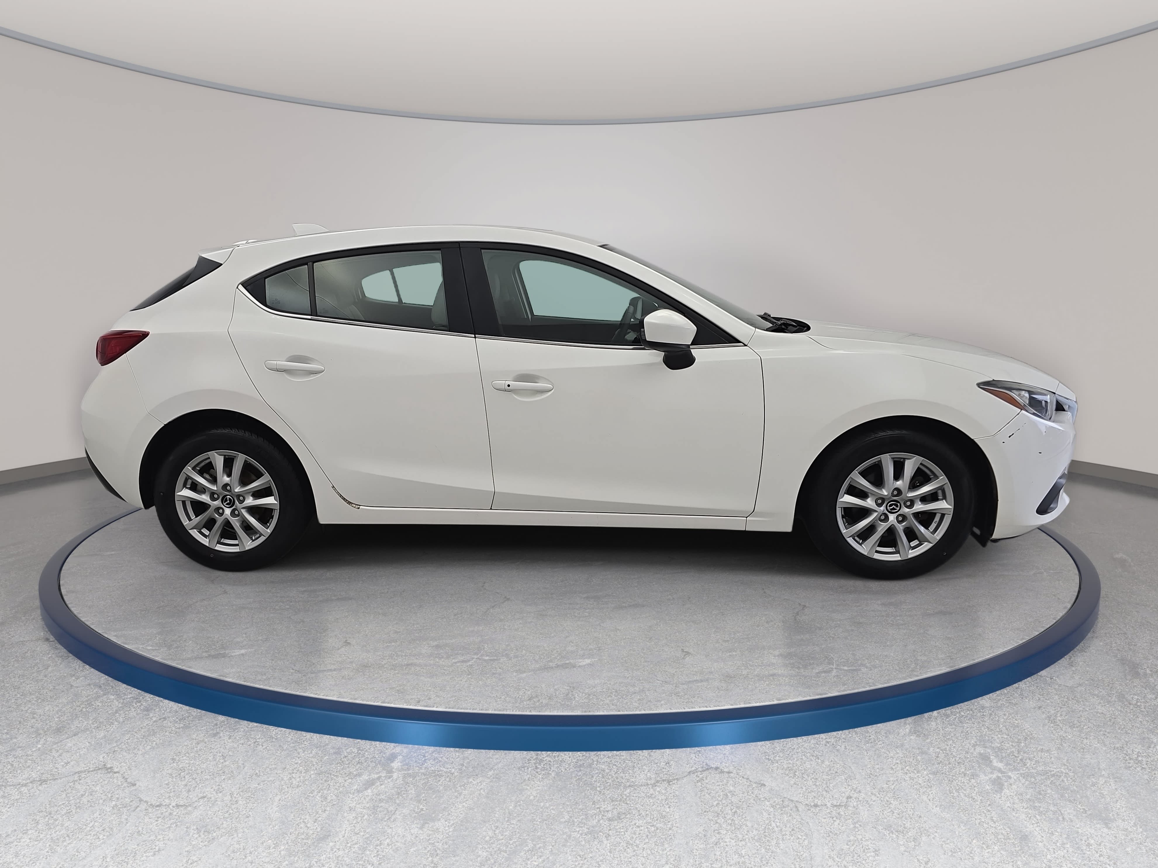 Used 2014 MAZDA MAZDA3 i Grand Touring FWD image 4