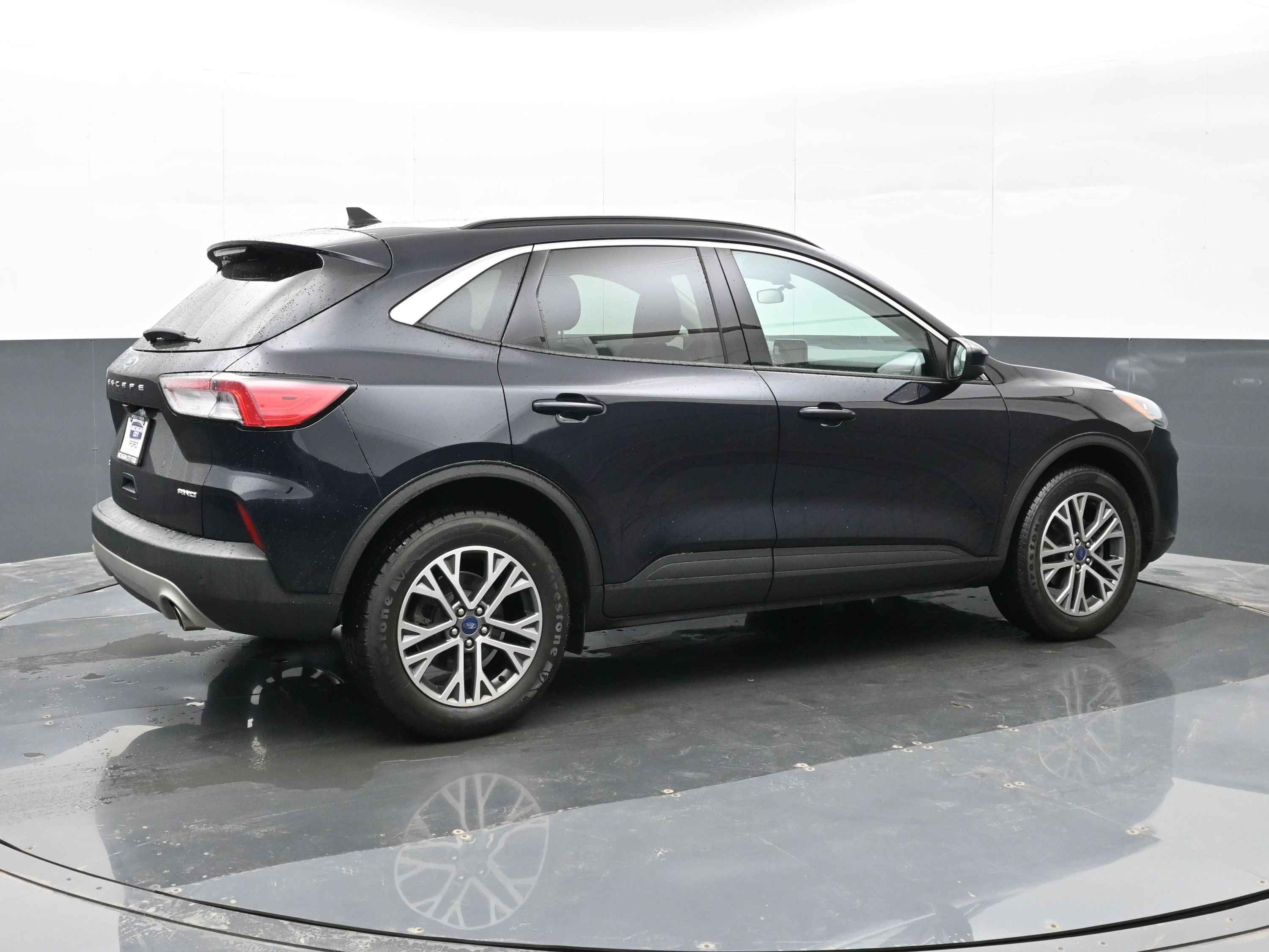 Used 2021 Ford Escape SEL image 8