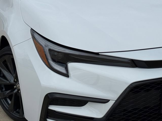 Used 2026 Toyota Corolla SE FWD image 3