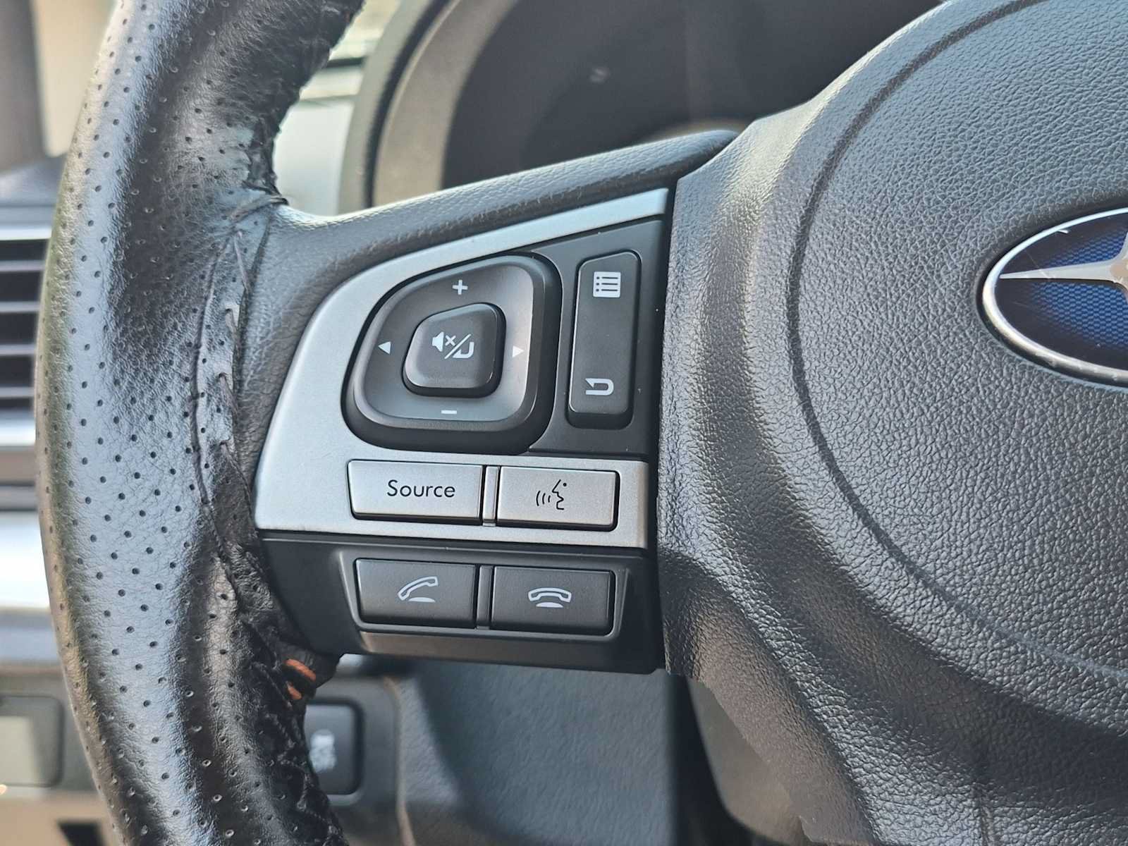 Used 2017 Subaru Crosstrek 2.0i Premium AWD/4WD image 22