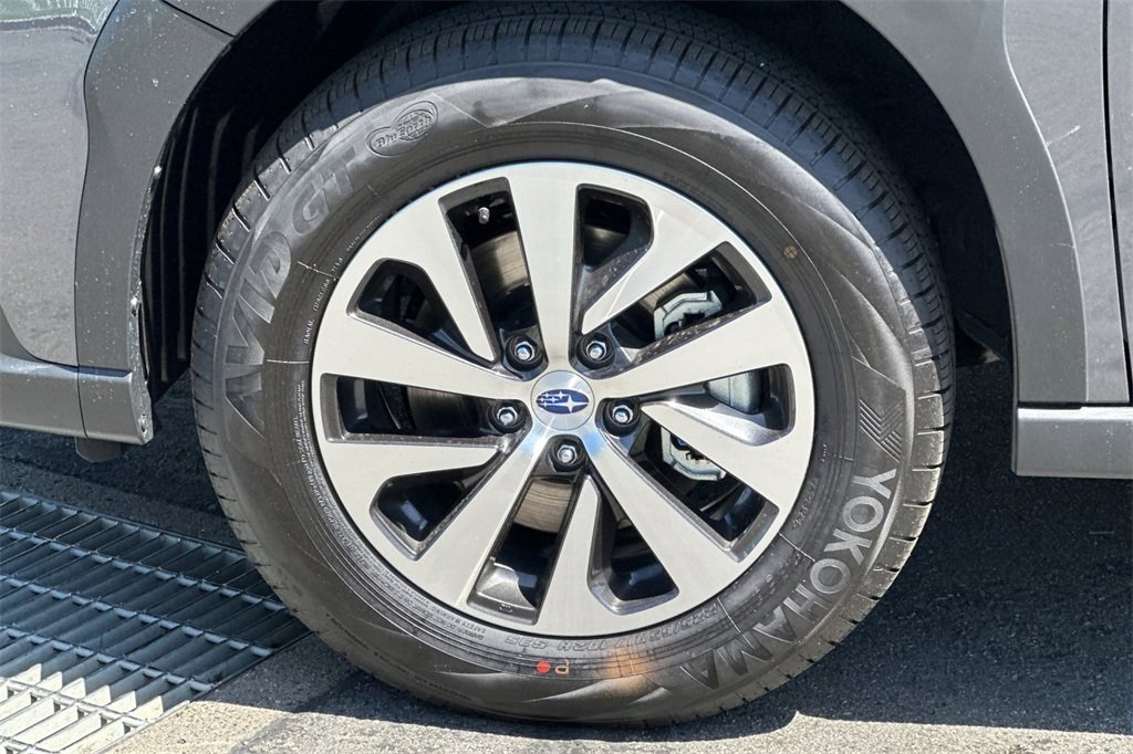 Certified 2025 Subaru Outback Premium w/ Popular Package #1A image 30