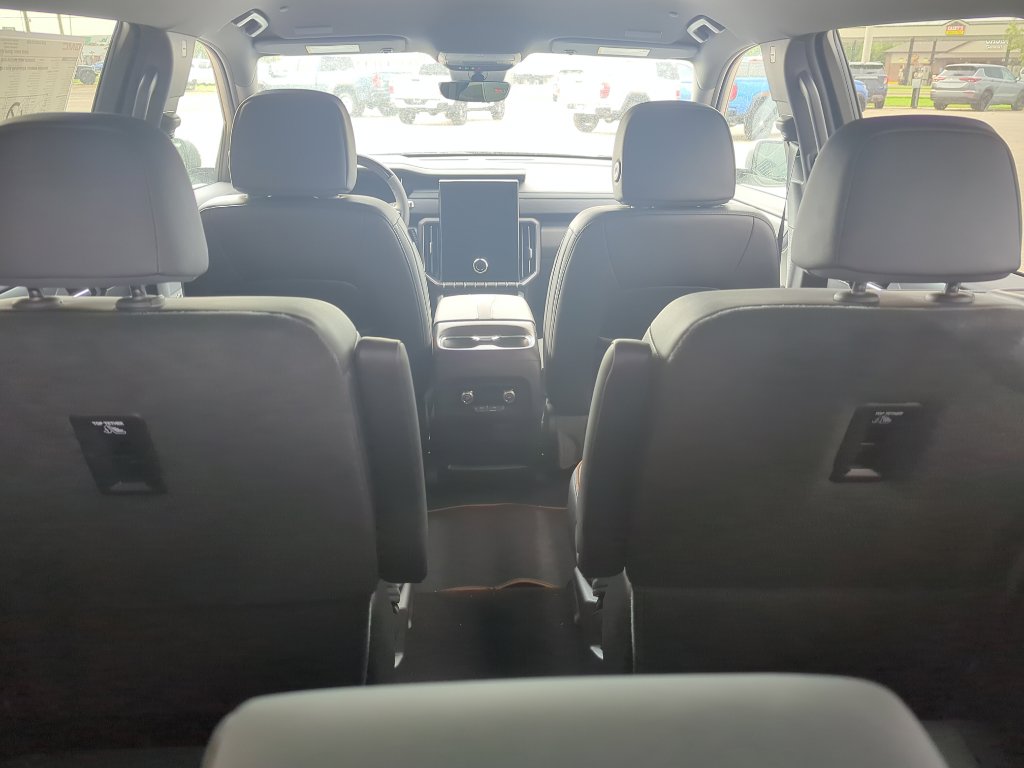 New 2026 GMC Acadia AT4 w/ Super Cruise Package image 9