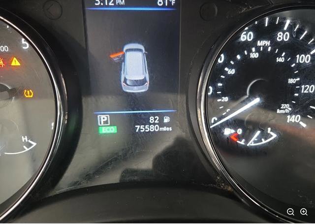 Used 2019 Nissan Rogue S image 4