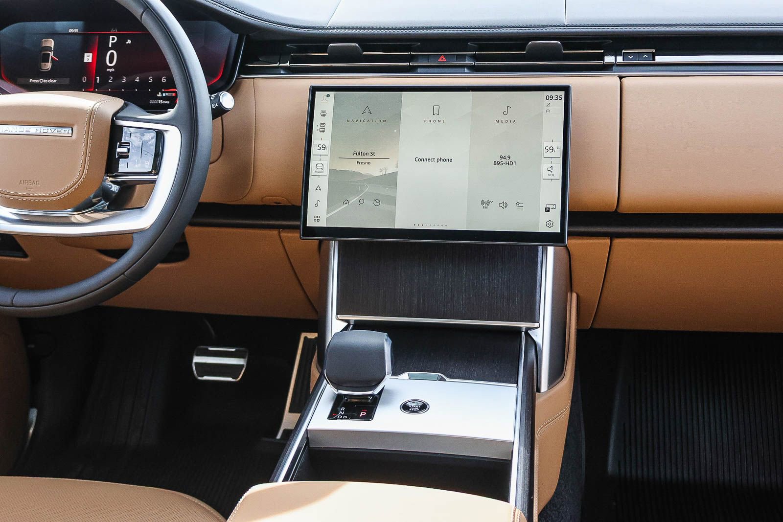 New 2026 Land Rover Range Rover SE image 24