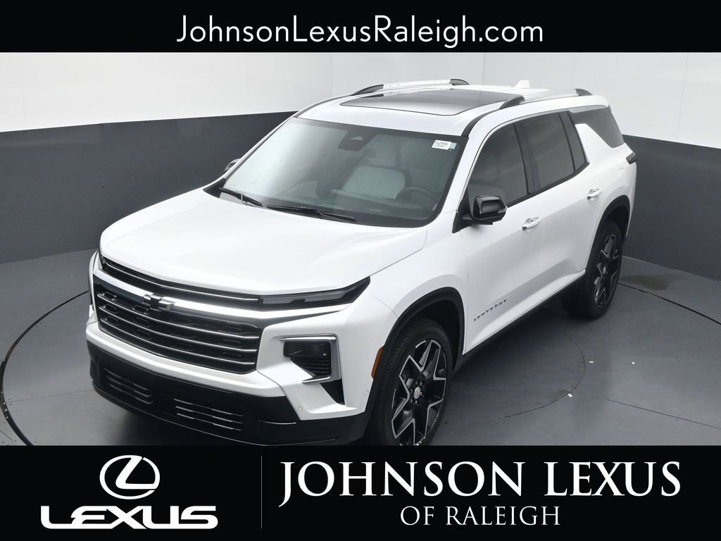 Used 2025 Chevrolet Traverse High Country FWD image 24