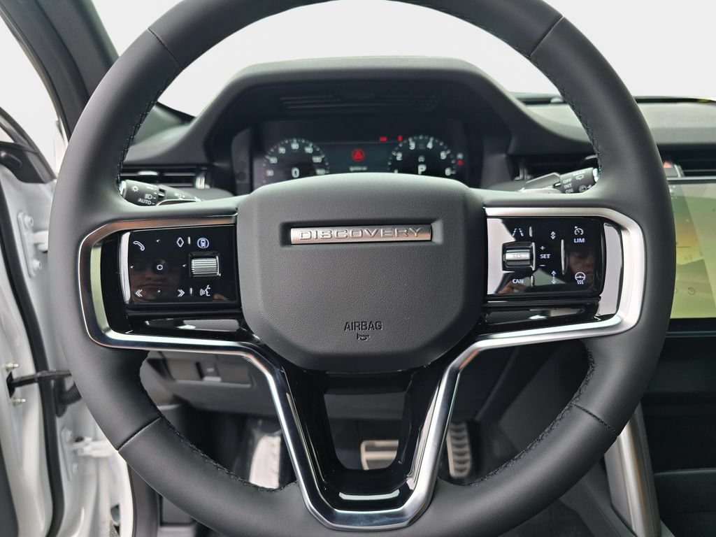 New 2026 Land Rover Discovery Sport Landmark AWD/4WD image 15