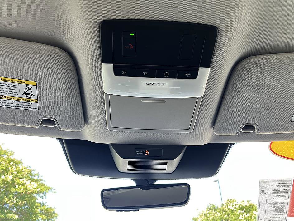 Certified 2025 Nissan Pathfinder SL FWD image 28