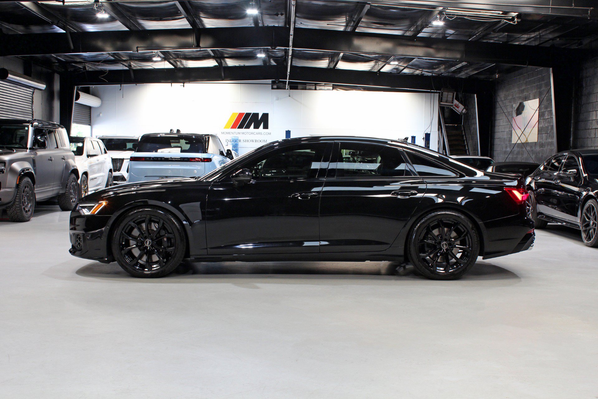 Used 2025 Audi S6 Premium Plus AWD/4WD image 3