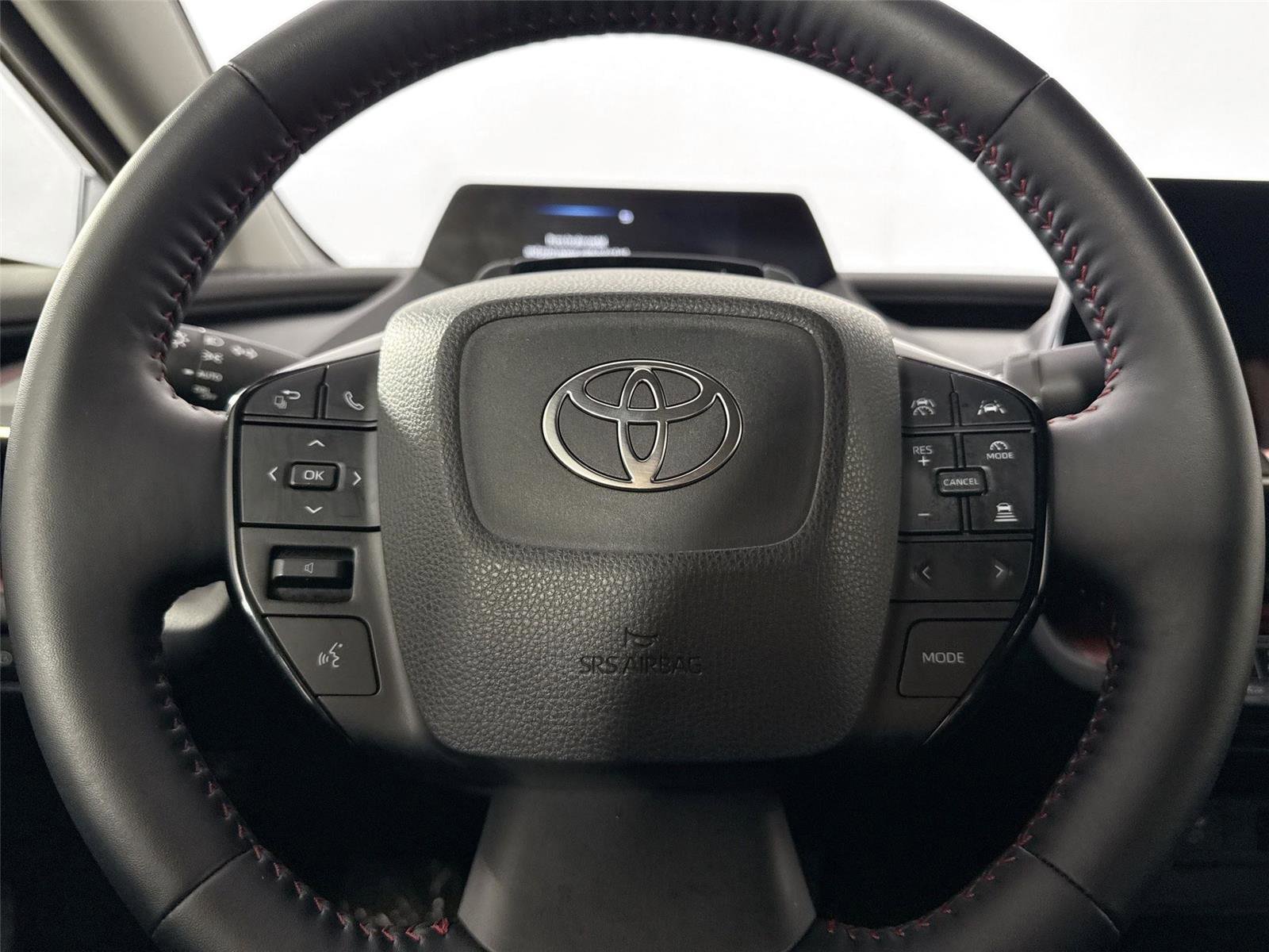 Used 2025 Toyota Prius XSE image 17