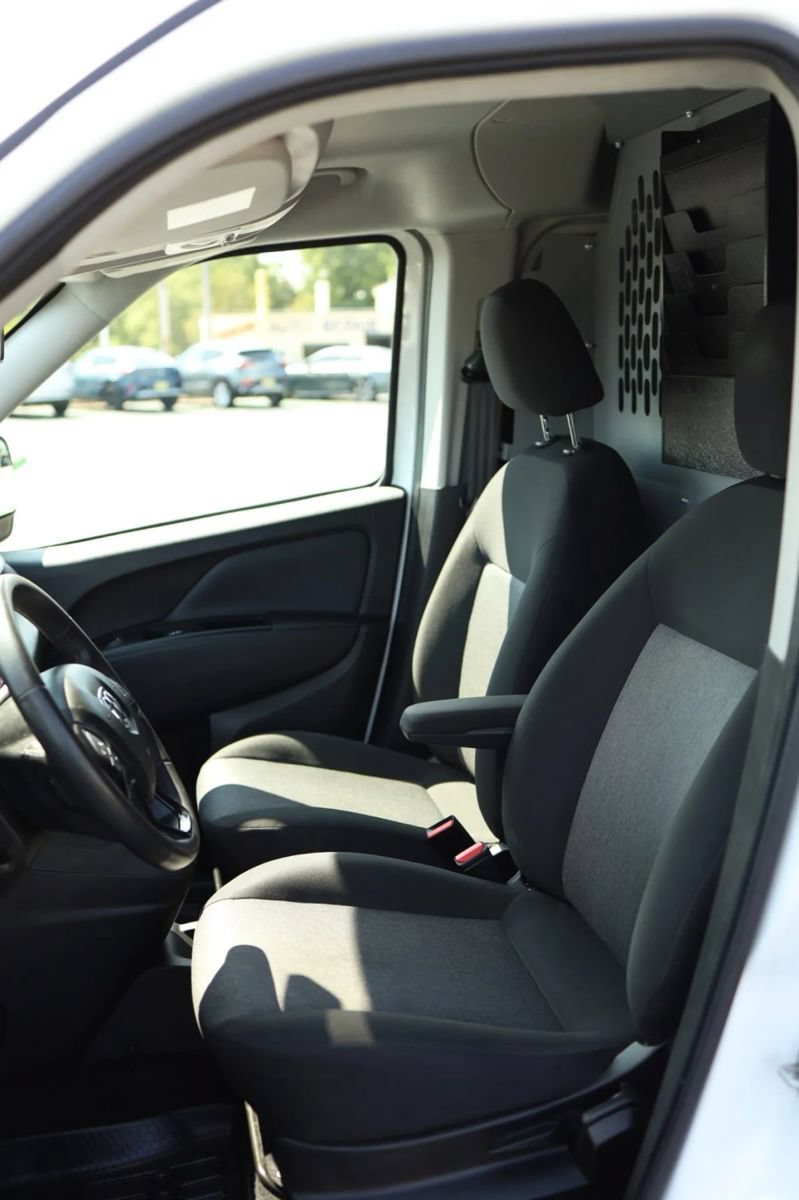 Used 2022 RAM ProMaster City Tradesman FWD image 24