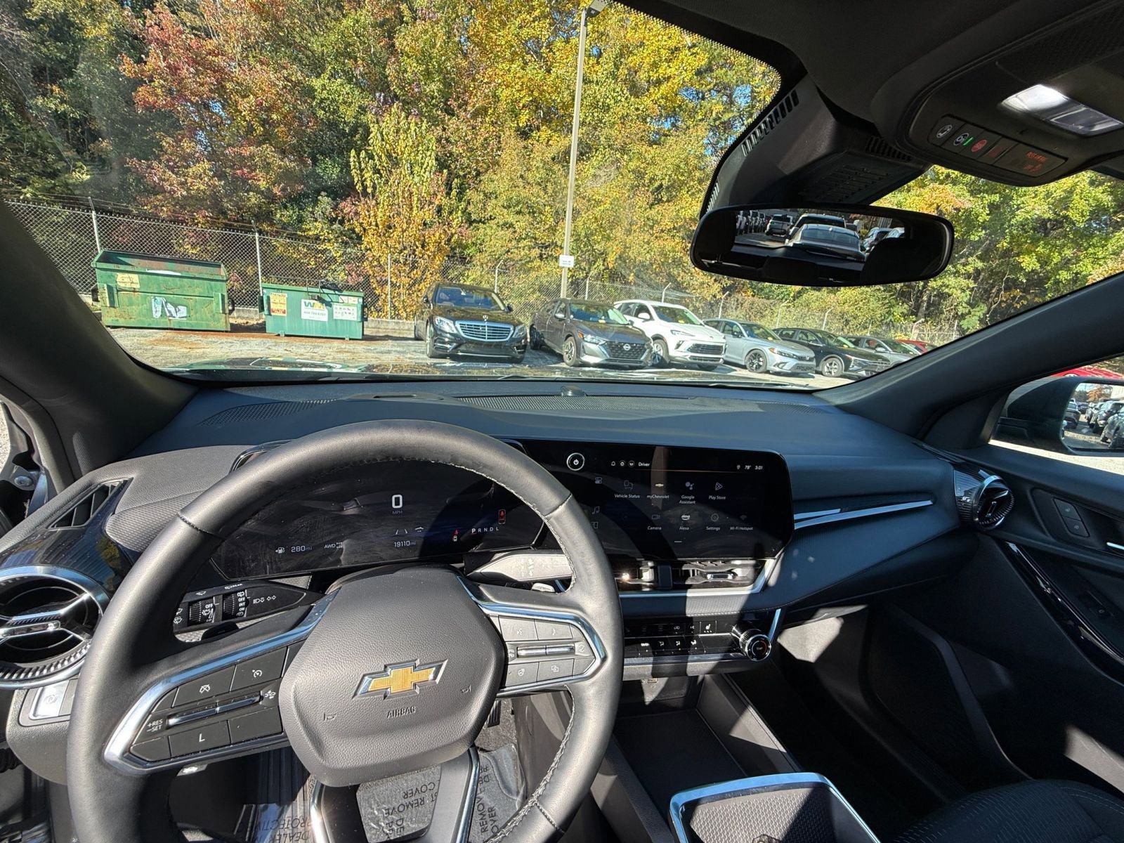 Used 2025 Chevrolet Equinox LT image 33