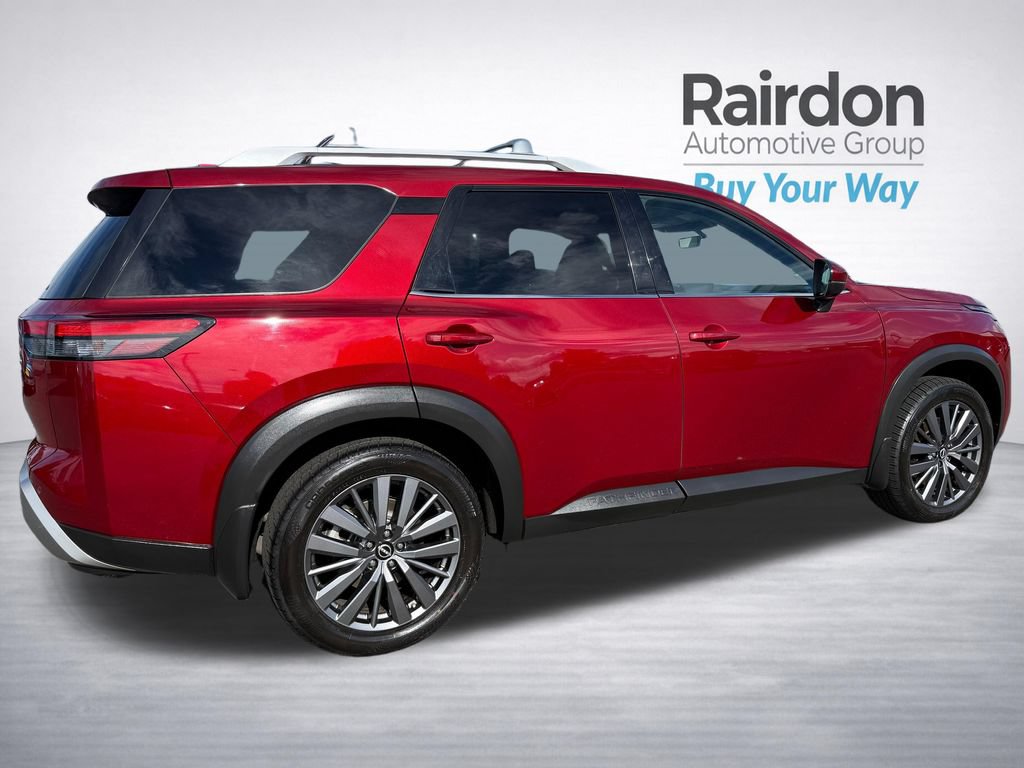 Used 2024 Nissan Pathfinder SL w/ SL Premium Package AWD/4WD image 7