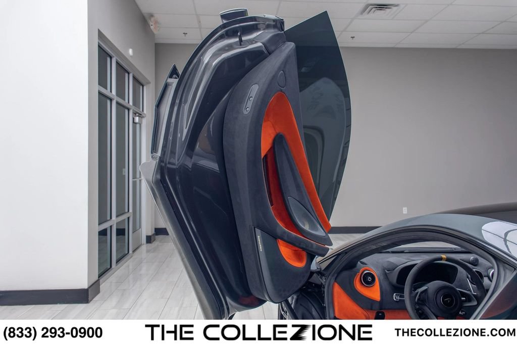Used 2019 McLaren 600LT RWD image 47