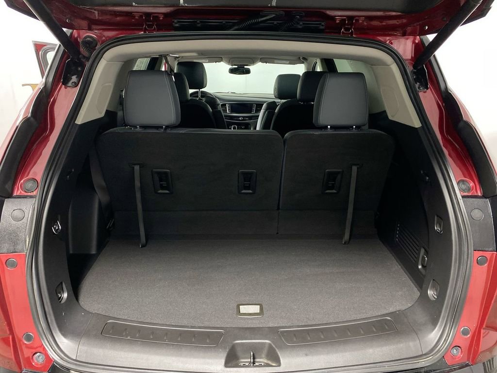 Used 2021 Buick Enclave Essence w/ Sound and Sites Package image 24