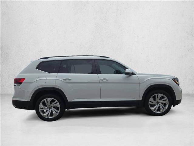 Used 2021 Volkswagen Atlas SE w/ Panoramic Sunroof Package FWD image 4