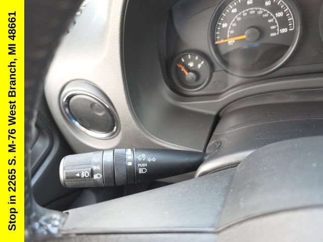 Used 2014 Jeep Patriot Latitude AWD/4WD image 15