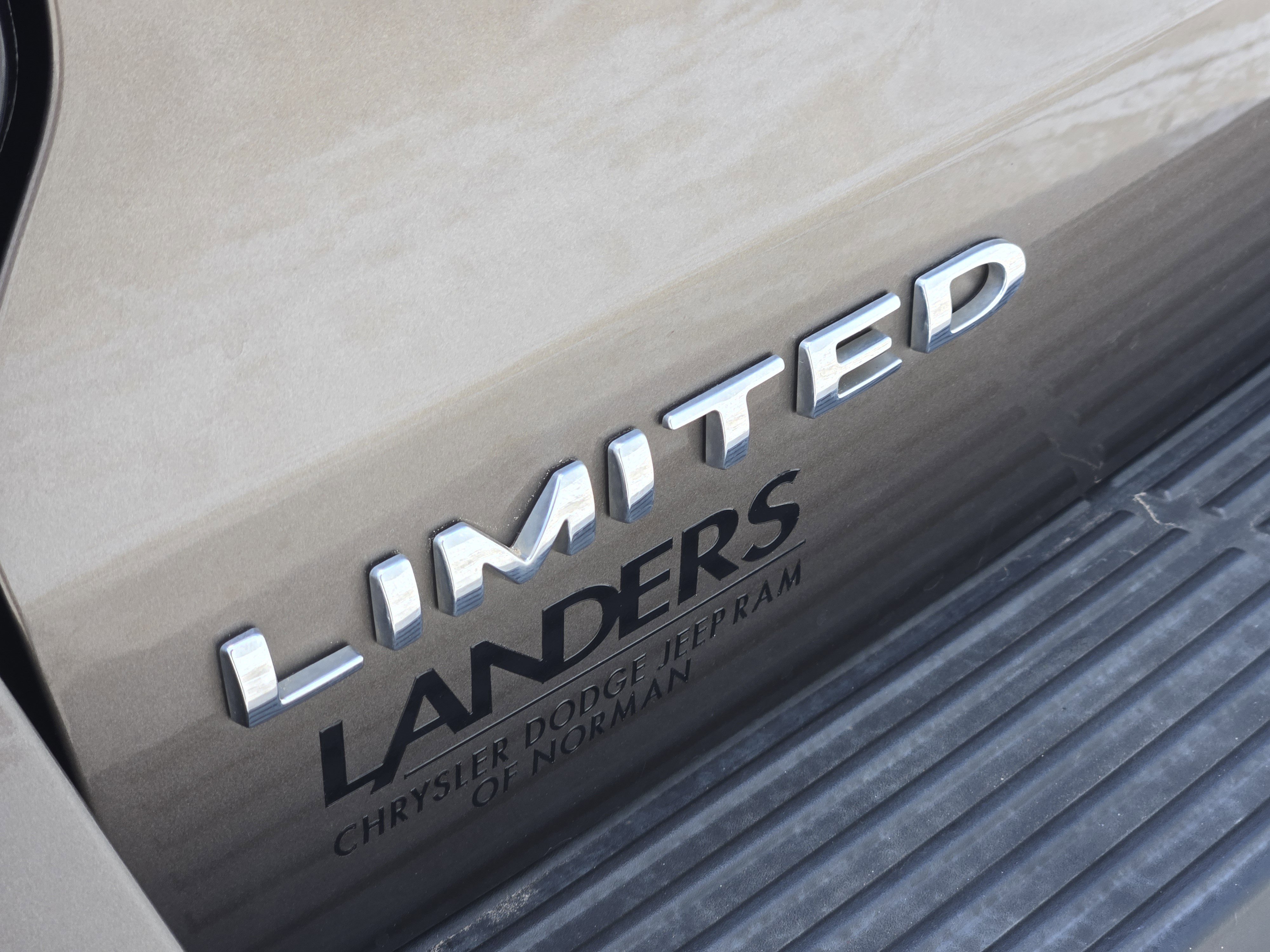 Used 2019 Ford Expedition Limited AWD/4WD image 12