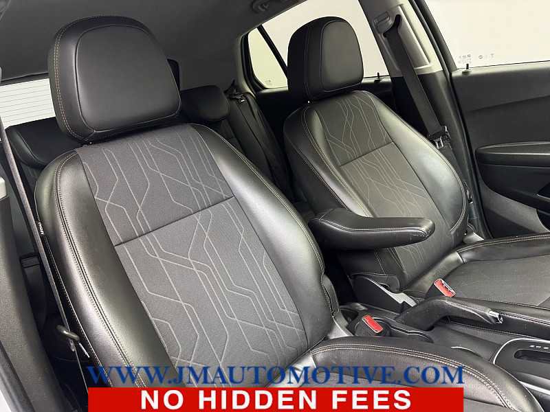 Used 2021 Chevrolet Trax LT w/ Driver Confidence Package image 20