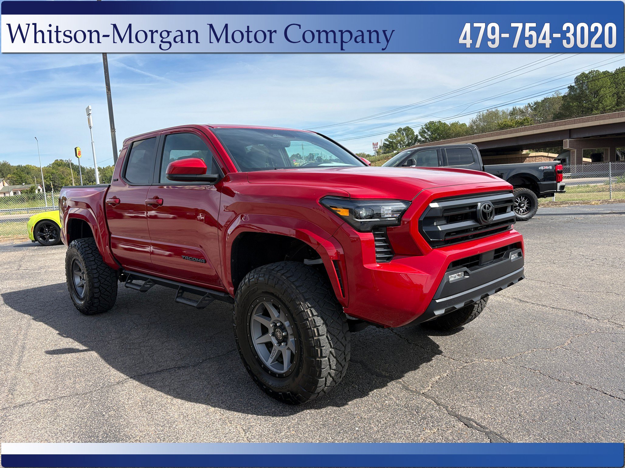 Used 2025 Toyota Tacoma SR5 AWD/4WD image 3