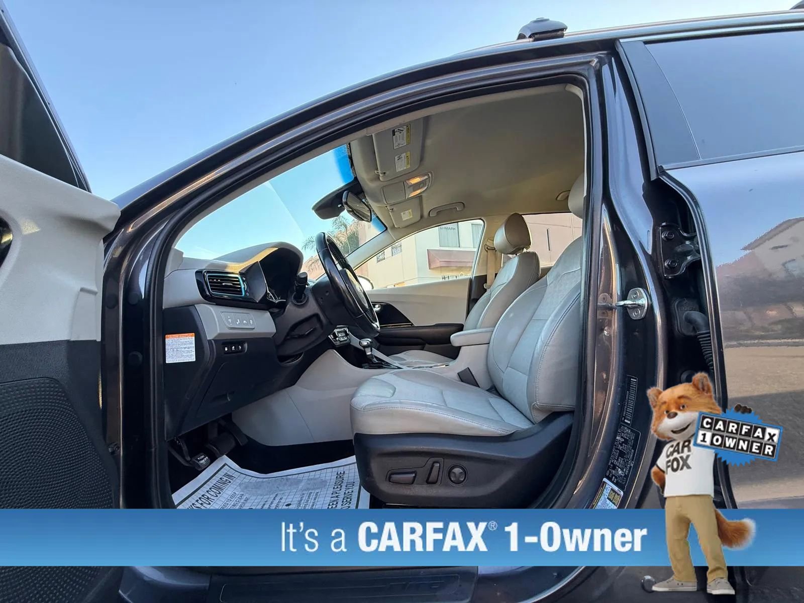 Used 2018 Kia Niro EX image 45