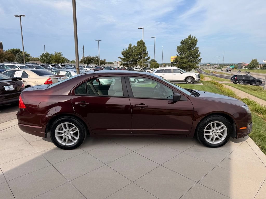 Used 2012 Ford Fusion S FWD image 10