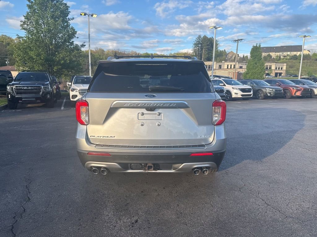 Used 2021 Ford Explorer Platinum w/ Equipment Group 601A AWD/4WD image 4