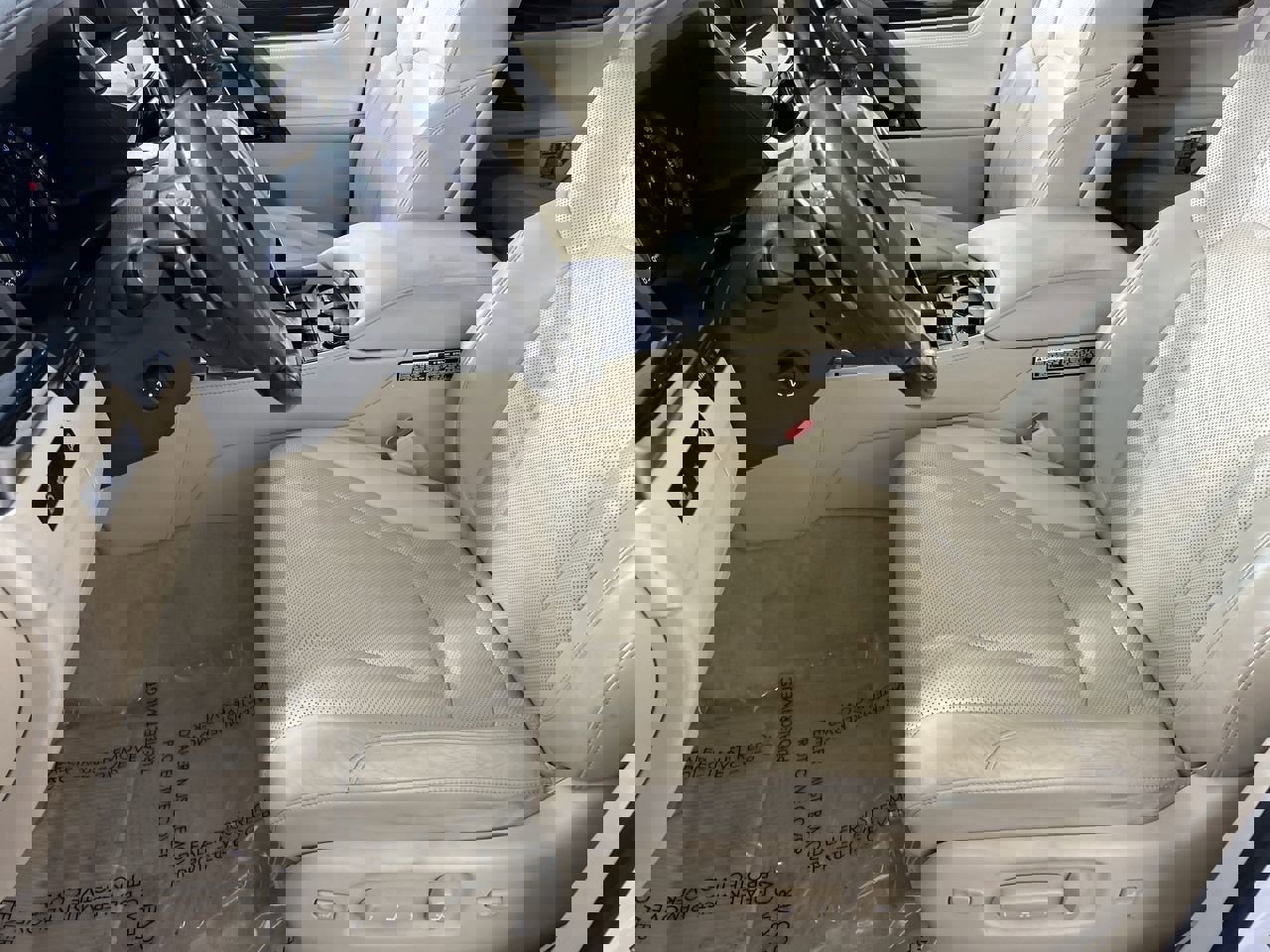 Used 2018 Lexus LX 570 4WD image 21