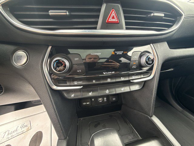 Used 2019 Hyundai Santa Fe AWD image 17