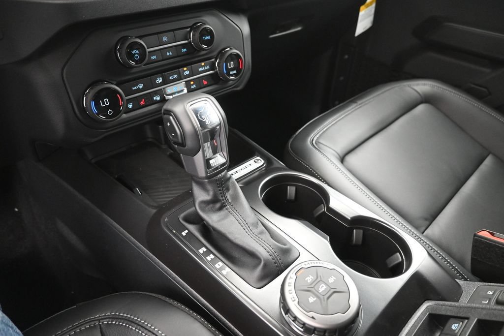 New 2026 Ford Bronco Outer Banks AWD/4WD image 9